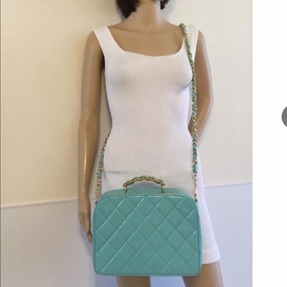 chanel lunch box style bag